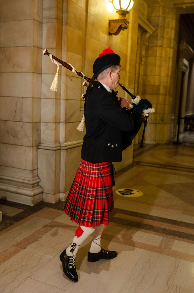 Cleveland Old Courthouse Wedding - bagpiper